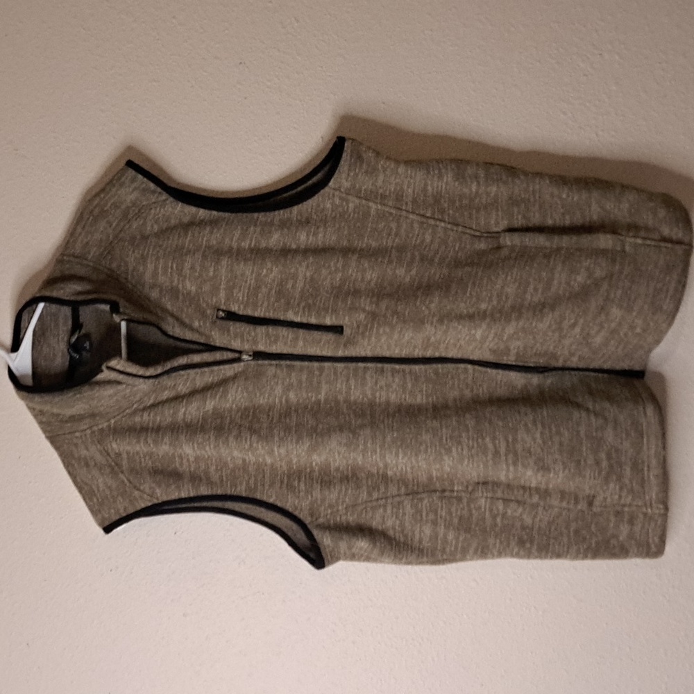 Urban Frontier tan zip up vest size large